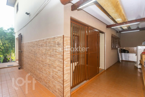 Image 44 - 556031
