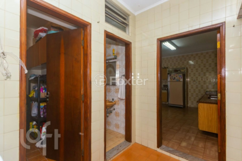 Image 7 - 556031