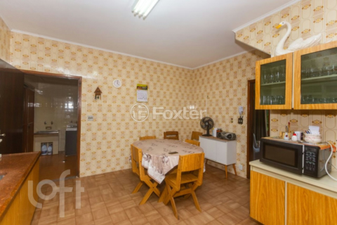 Image 6 - 556031