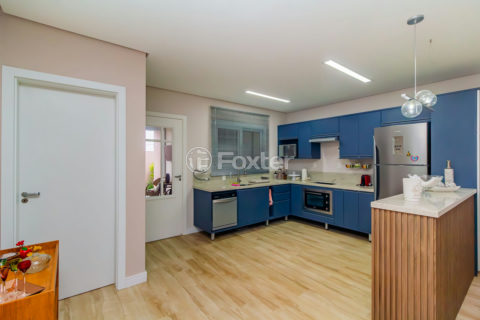 Image 7 - 556463