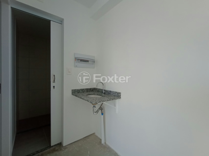Image 4 - 557146