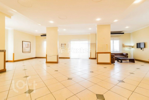 Image 30 - 557997