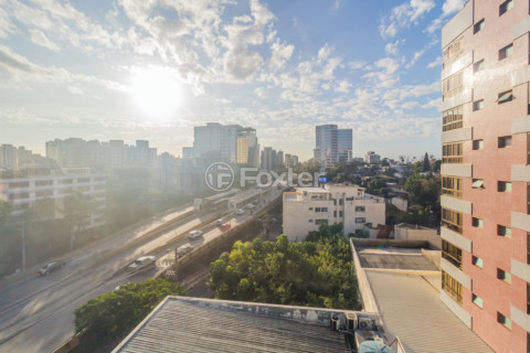Image 17 - 562790