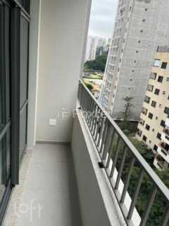 Image 4 - 563947