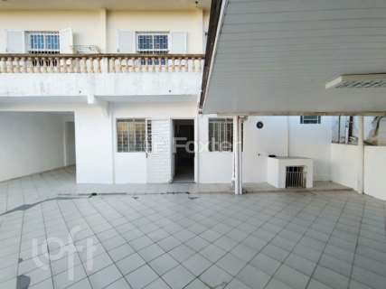 Image 49 - 565617