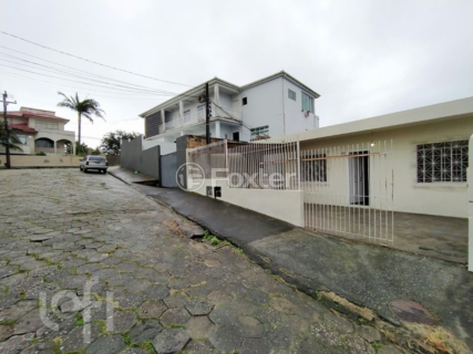 Image 10 - 565617