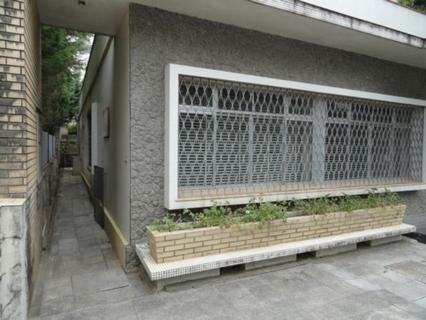 Image 11 - 5677