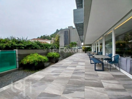 Image 4 - 576107