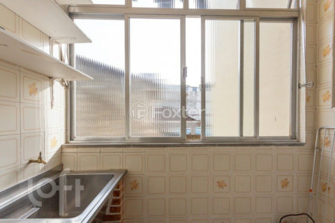 Image 21 - 577261