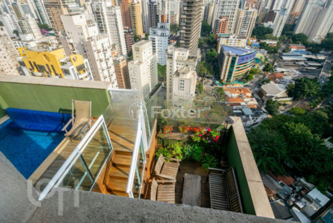 Image 32 - 579448
