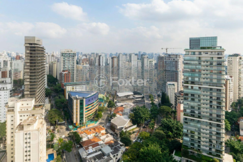 Image 36 - 579448