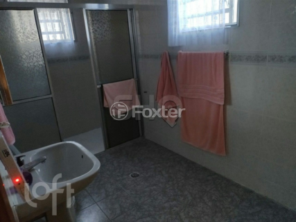 Image 7 - 582767