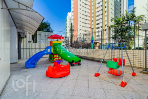 Image 32 - 586685