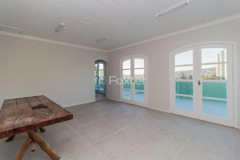 Image 3 - 587879