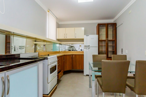 Image 7 - 589270