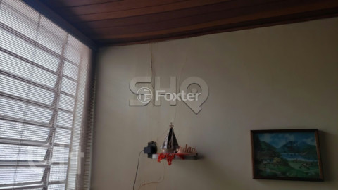 Image 35 - 589554