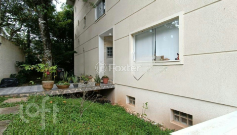 Image 8 - 590429