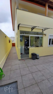 Image 8 - 591497