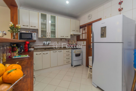 Image 7 - 591931