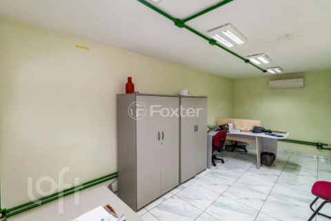 Image 29 - 592111
