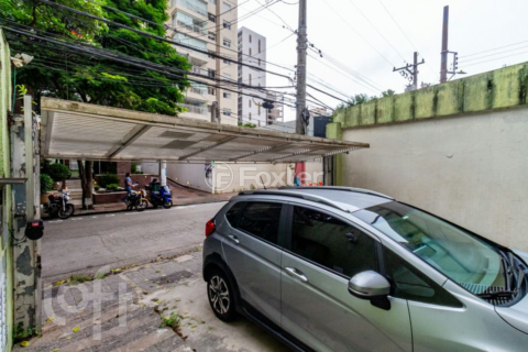 Image 34 - 592111