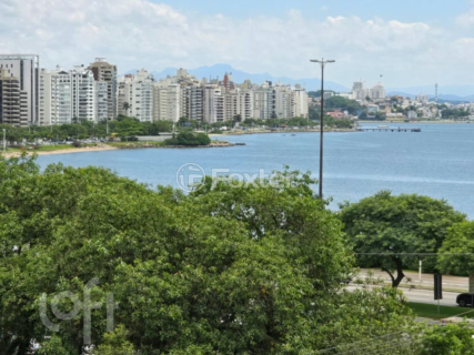 Image 15 - 592152