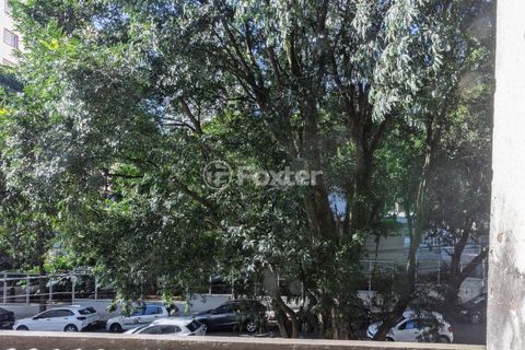 Image 2 - 592747