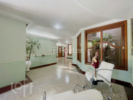 Image 34 - 594566