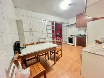 Image 24 - 594662