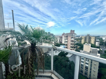 Image 33 - 594752