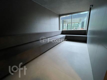 Image 35 - 605630