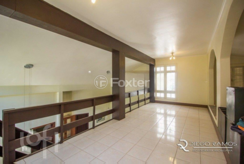 Image 30 - 606984