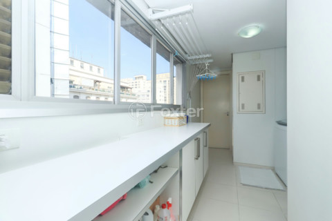 Image 23 - 606999