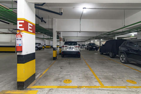 Image 33 - 614848