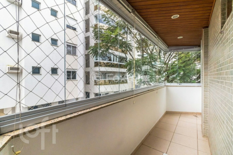 Image 15 - 616833