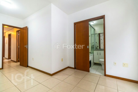 Image 6 - 616833