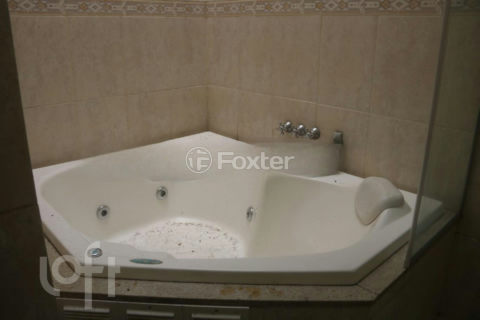 Image 8 - 618888