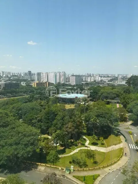Image 37 - 627773