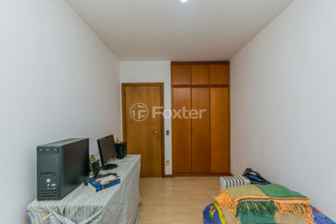 Image 10 - 627815