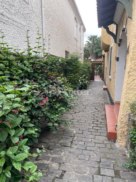 Image 5 - 628024