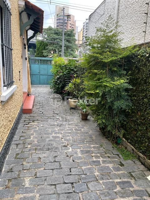 Image 6 - 628024