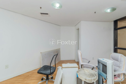 Image 7 - 628473
