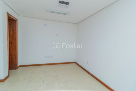 Image 5 - 628491