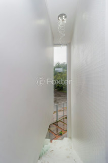 Image 44 - 635297