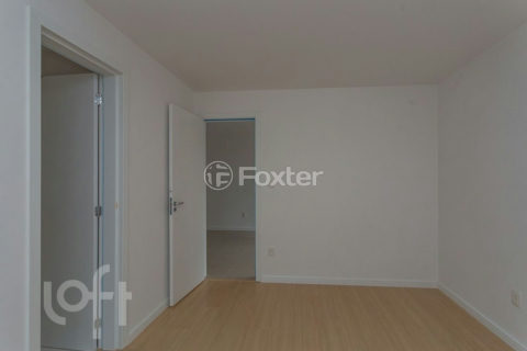Image 7 - 646025