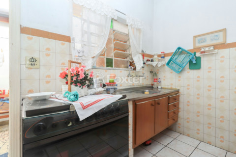 Image 27 - 646982