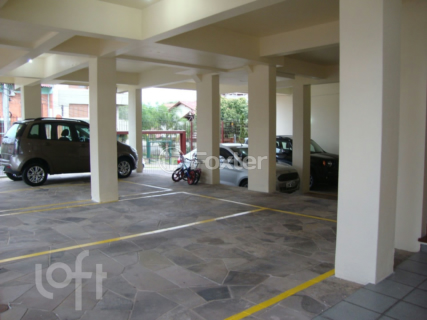 Image 30 - 647494
