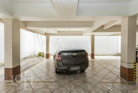 Image 29 - 647963