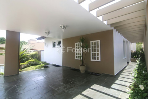 Image 29 - 648551