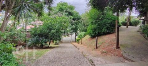 Image 3 - 648570